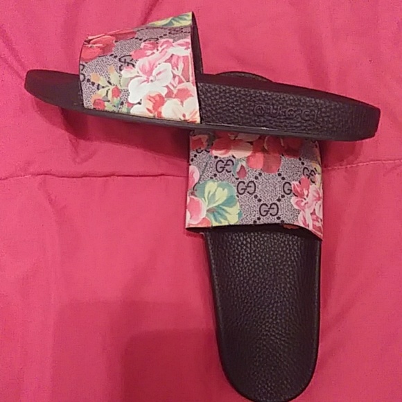 Gucci Slides - Picture 3 of 4